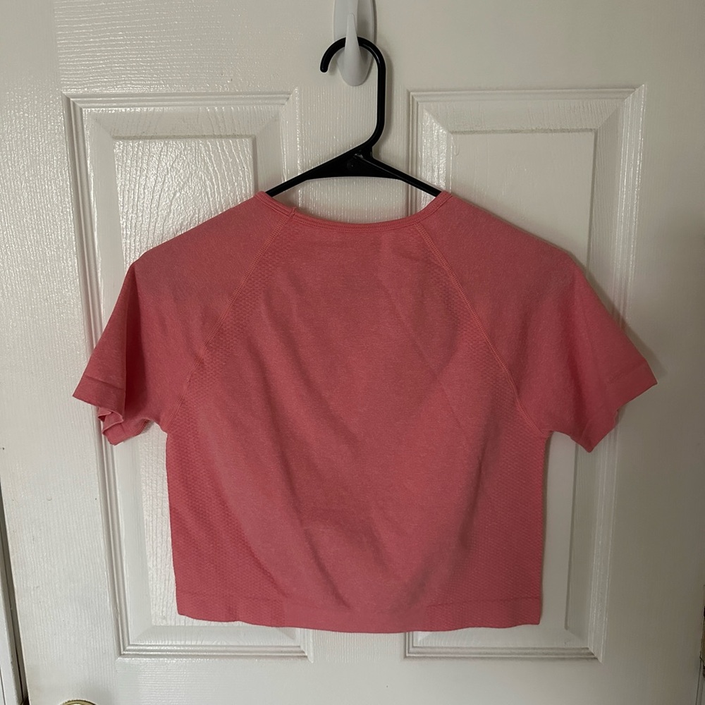 NWOT Vanoluya - Pink Crop Top Seamless Short Sleeve Top - Picture 14 of 14